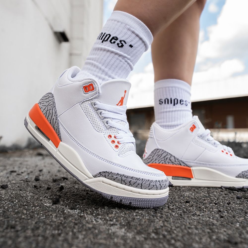 Air Jordan 3 Retro Georgia in Peach - product image from the listing.