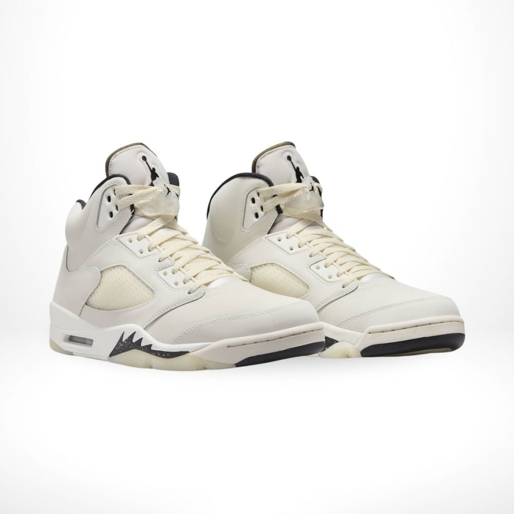Air Jordan 5 Retro SE in Sail - product image from the listing.
