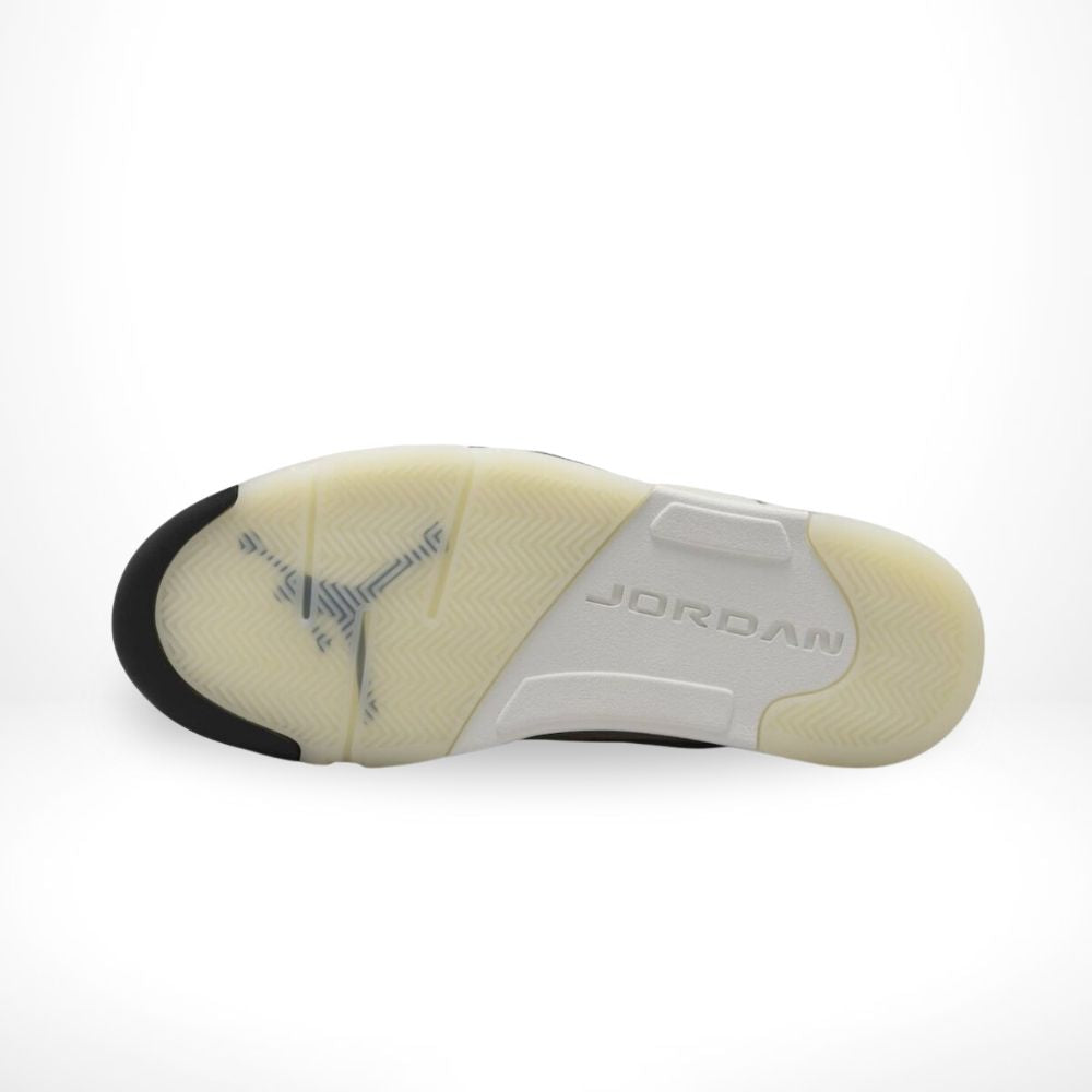 Air Jordan 5 Retro SE in Sail - product image from the listing.
