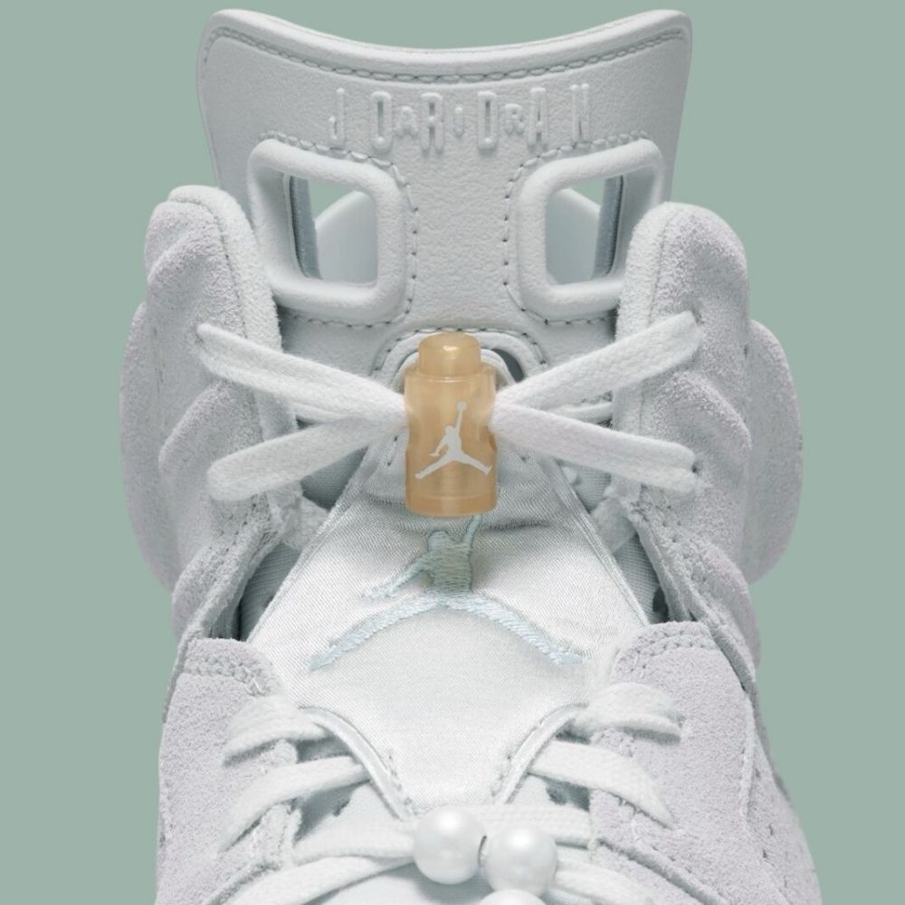 Air Jordan 6 Retro Craft Paris Olympics in Pearl - product image from the listing.