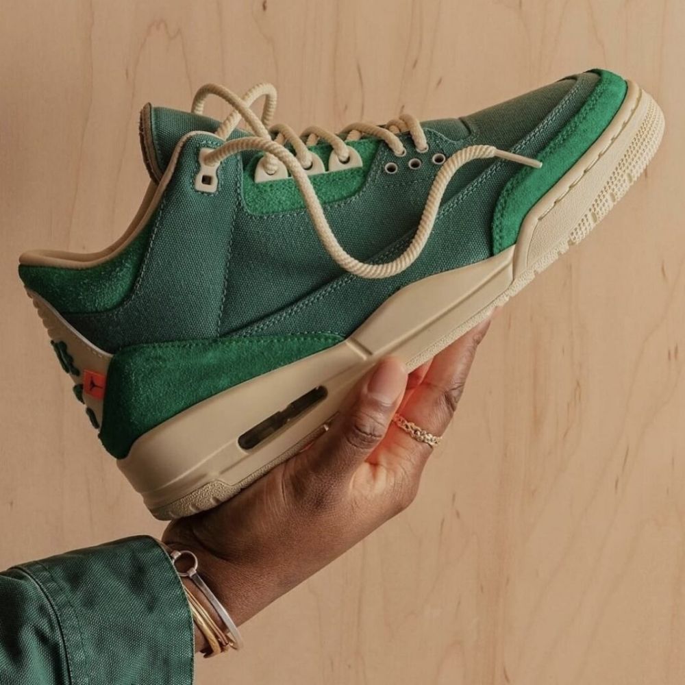 Air Jordan 3 Retro SP Nina Chanel in Green - product image from the listing.