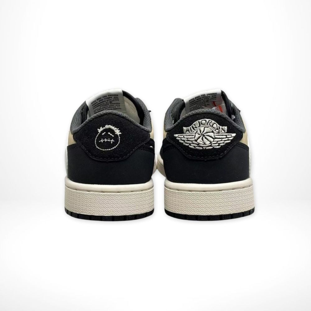 x Travis Scott Pale Vanilla - Air Jordan 1 Retro Low OG - product image from the listing.