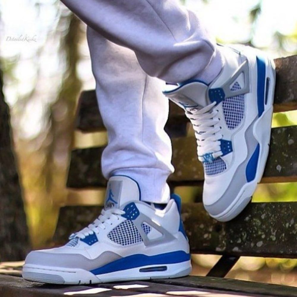 Military Blue White Grey - Air Jordan 4 Retro 2024 - product image from the listing.