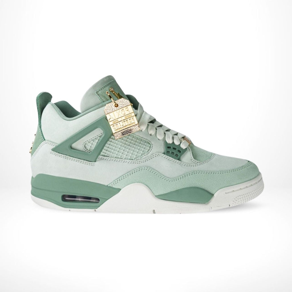 First Class WNBA PE - Air Jordan 4 - product image from the listing.
