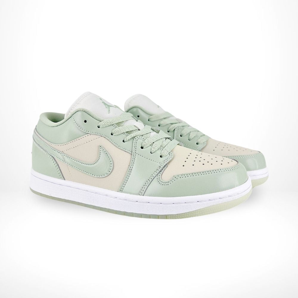 Air Jordan 1 Low Seafoam in Sail - product image from the listing.