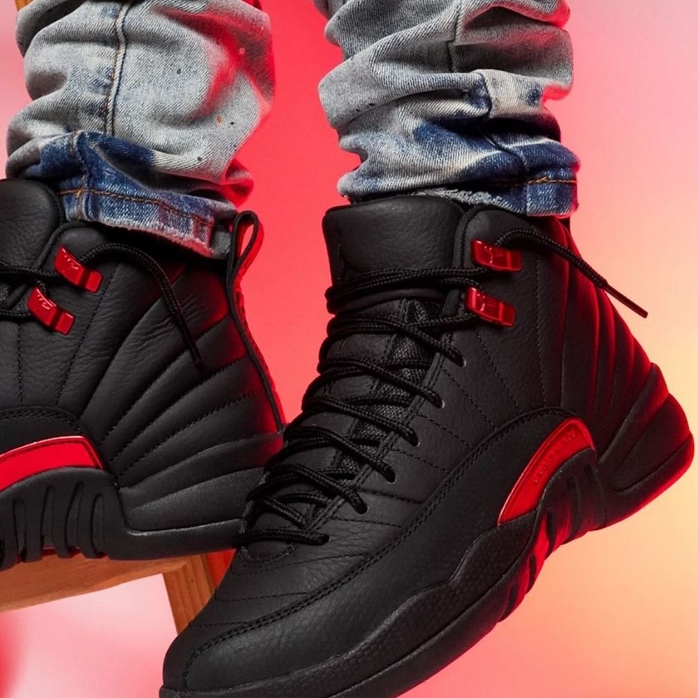 Bloodline - Air Jordan 12 - product photo shown in the listing for this item.