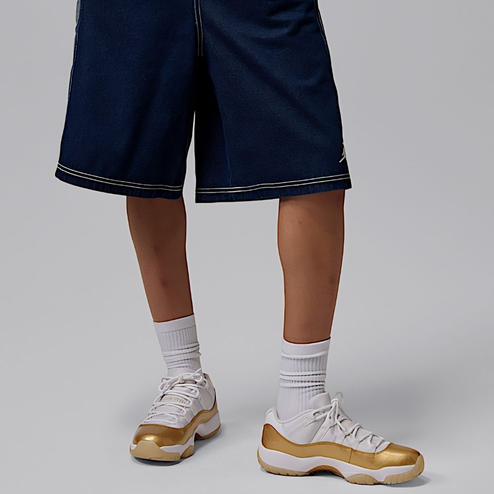 Mothers Day - Air Jordan 11 Retro Low - product image from the listing.