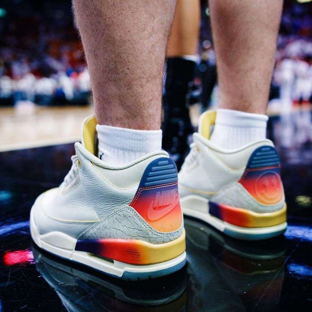 x J Balvin Sunset - Air Jordan 3 - product image from the listing.