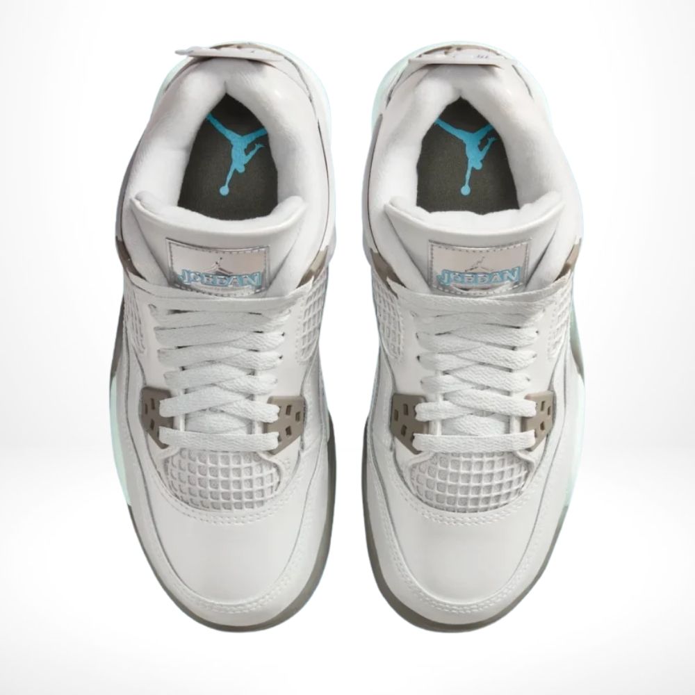 Blue Chill - Air Jordan 4 GS - product image from the listing.
