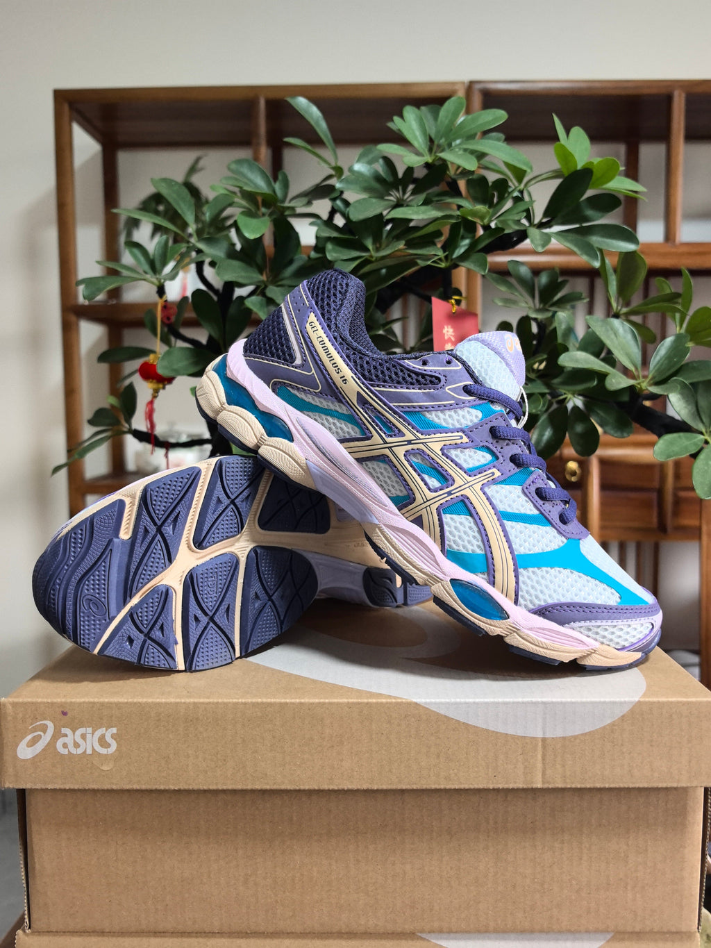 Gray and Purple ASICS GEL-Cumulus 16 Sneakers - product image from the listing.