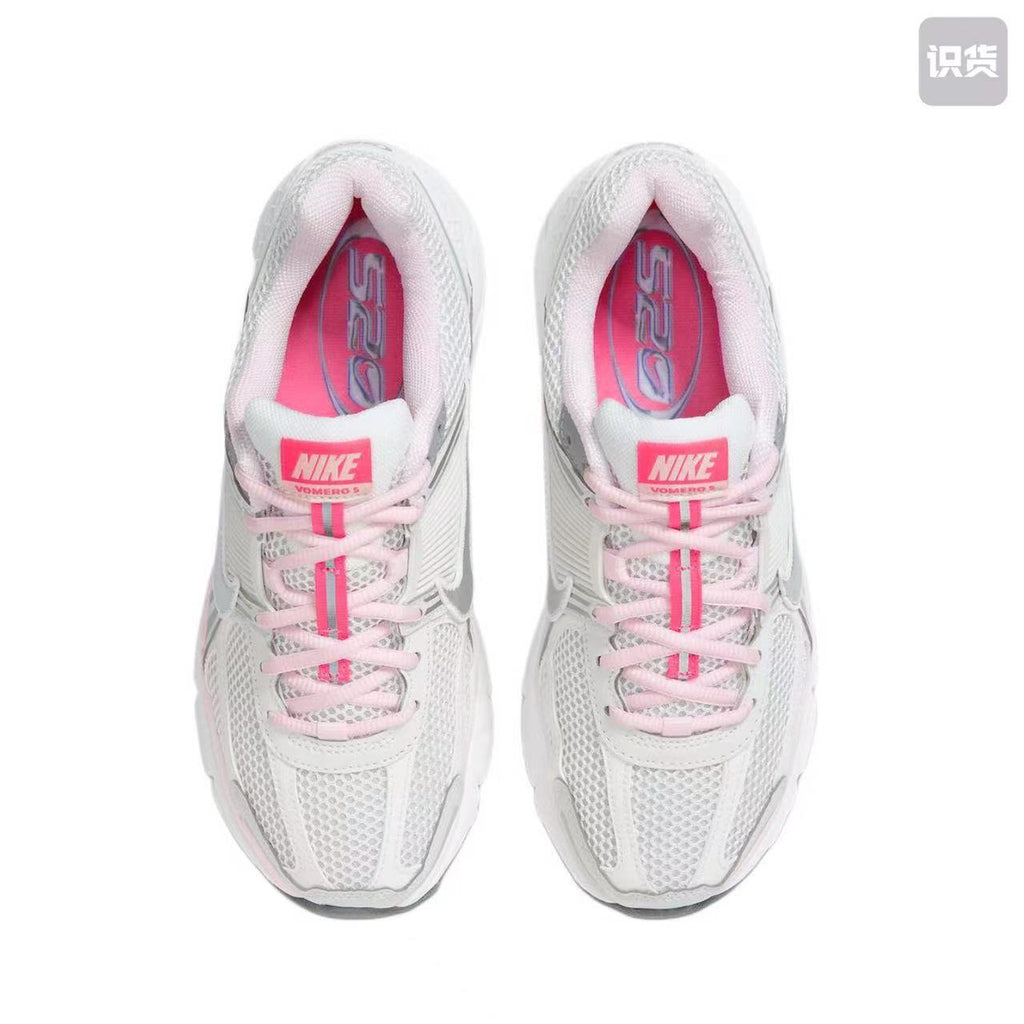 Nike Air Max 720/95-11 Sneakers in White Grey Pink - product image from the listing.