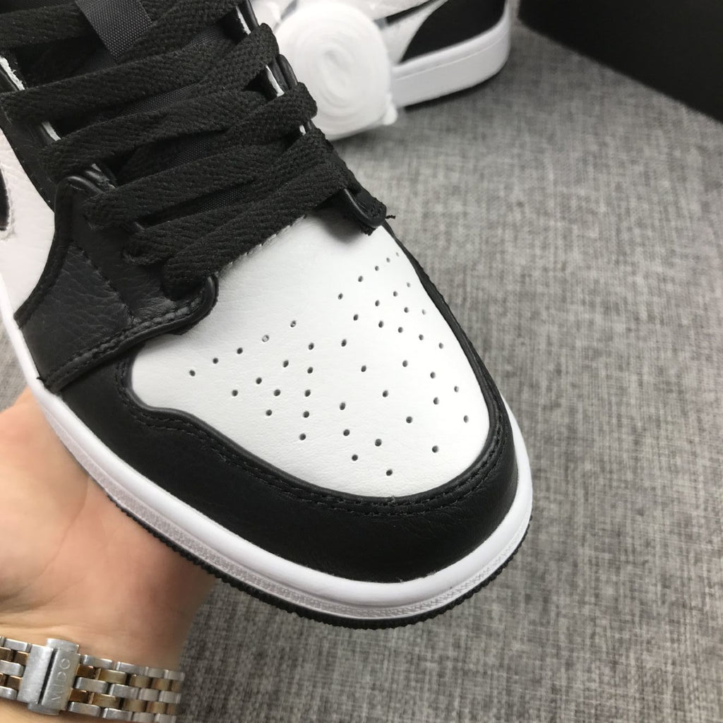 Quai 54 Sneakers Black Multi-Color - Air Jordan 1 Mid CJ9219-001 - product image from the listing.