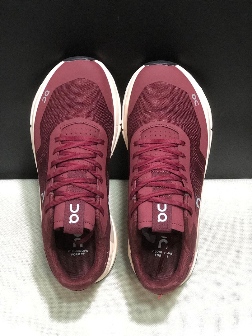 On Cloudnova Form 2 Trainers in Mulberry Dew - product image from the listing.