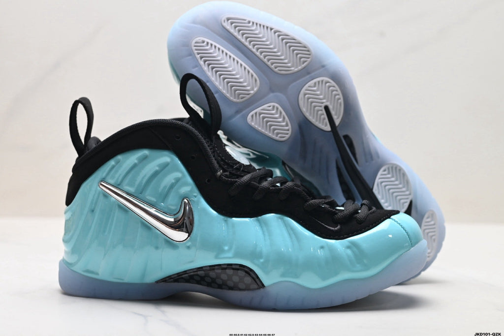 Nike Air Foamposite One Penny Hardaway in Black Light Blue - product image from the listing.