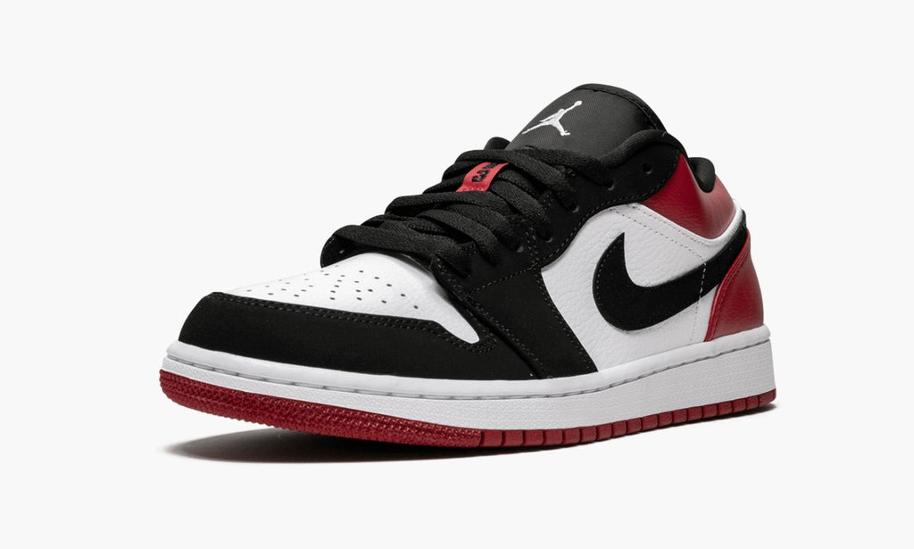 "Black Toe" Air Jordan 1 Low - product image from the listing.