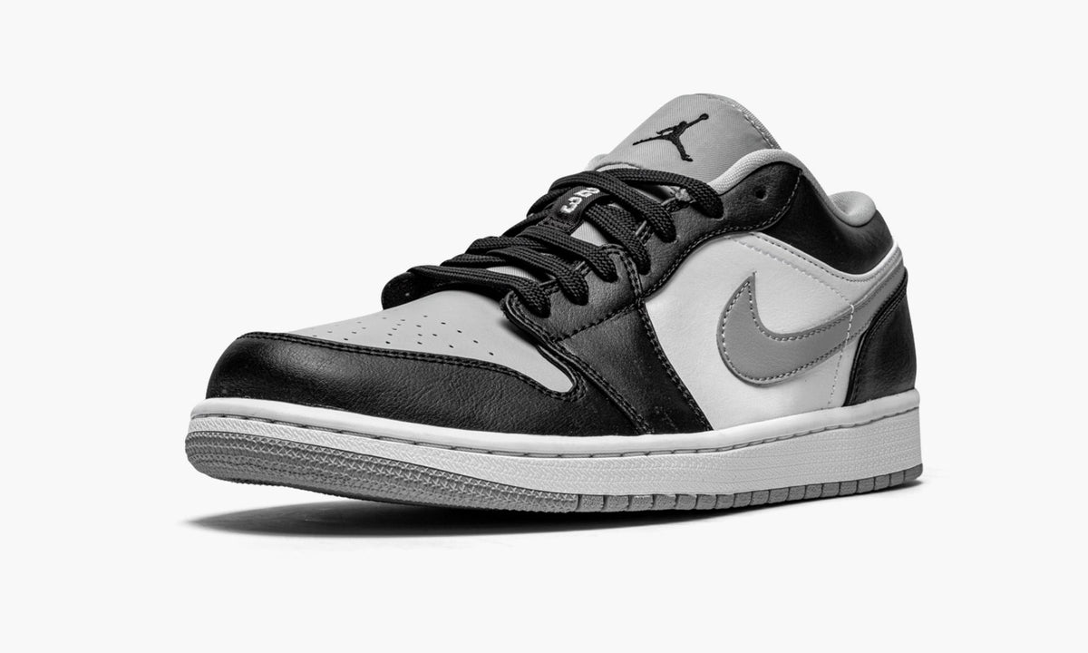 "Light Smoke Grey" Air Jordan 1 Low - product image from the listing.