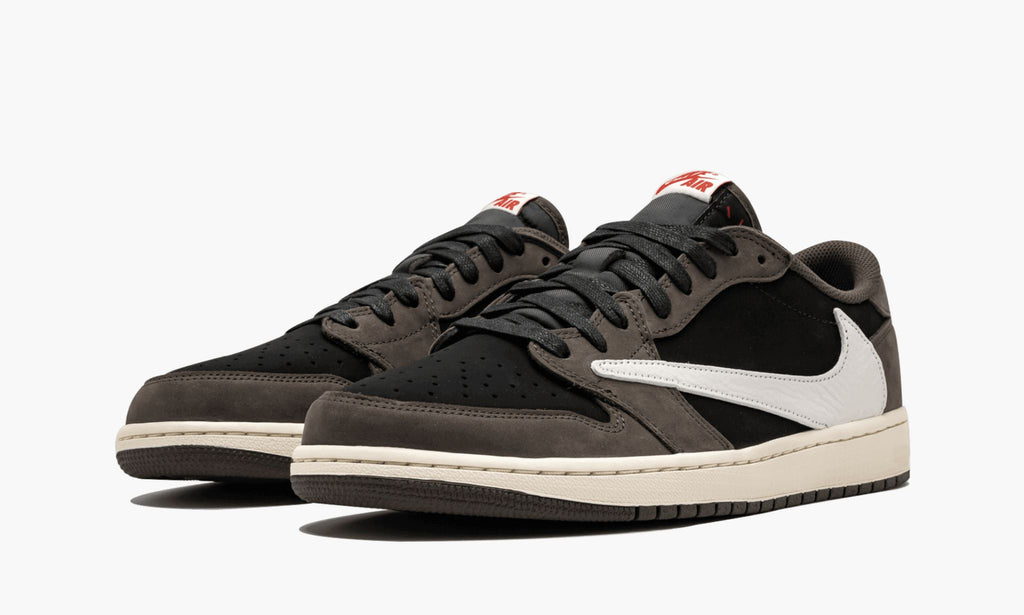 "Travis Scott" Air Jordan 1 Low - product image from the listing.