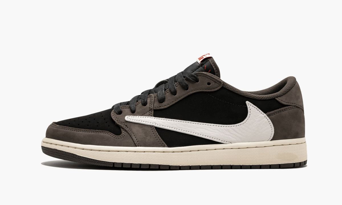 "Travis Scott" Air Jordan 1 Low - product image from the listing.