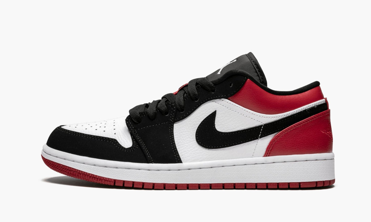 Black Toe - Air Jordan 1 Low - product image from the listing.