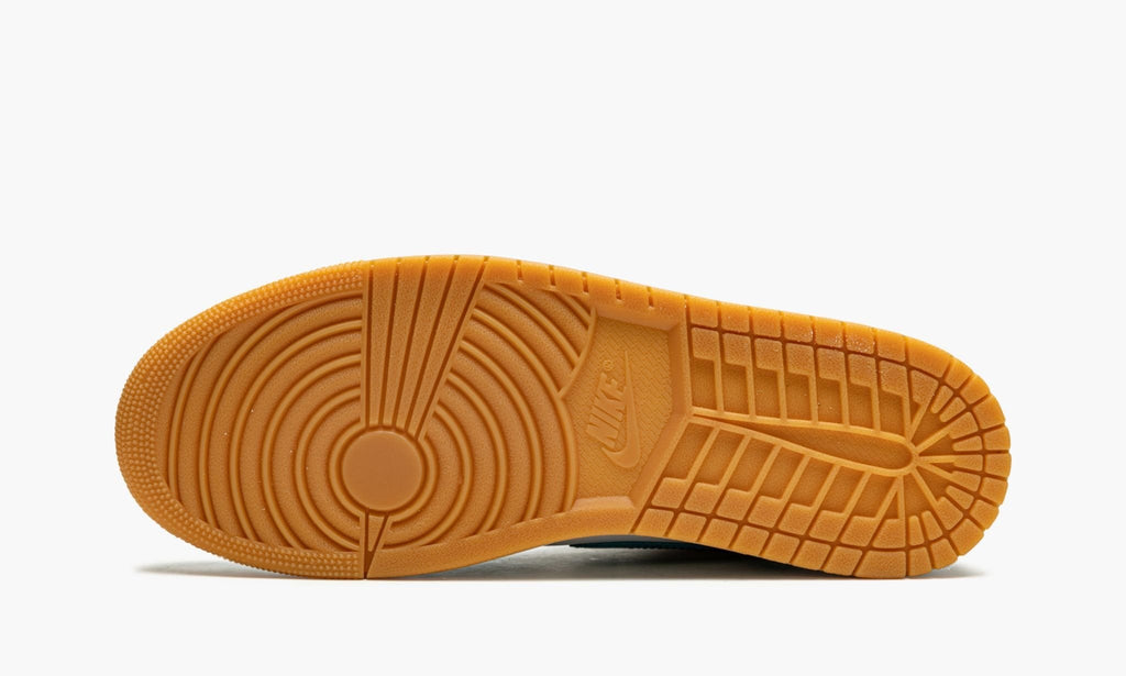 "Barcelona" Air Jordan 1 Low SE - product image from the listing.