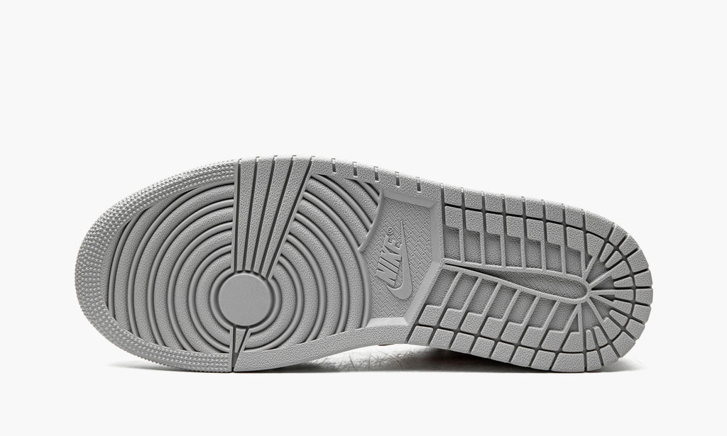"White / Grey / Red" AIR JORDAN 1 LOW SE - product image from the listing.