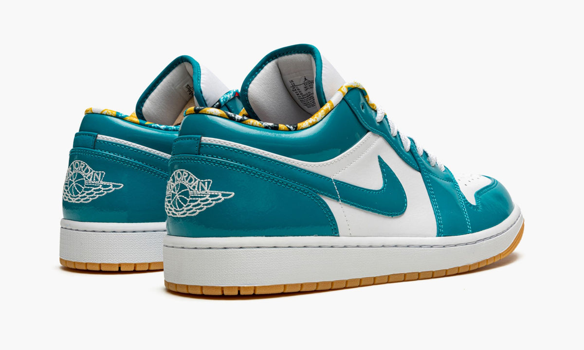 Barcelona - Air Jordan 1 Low SE - product image from the listing.