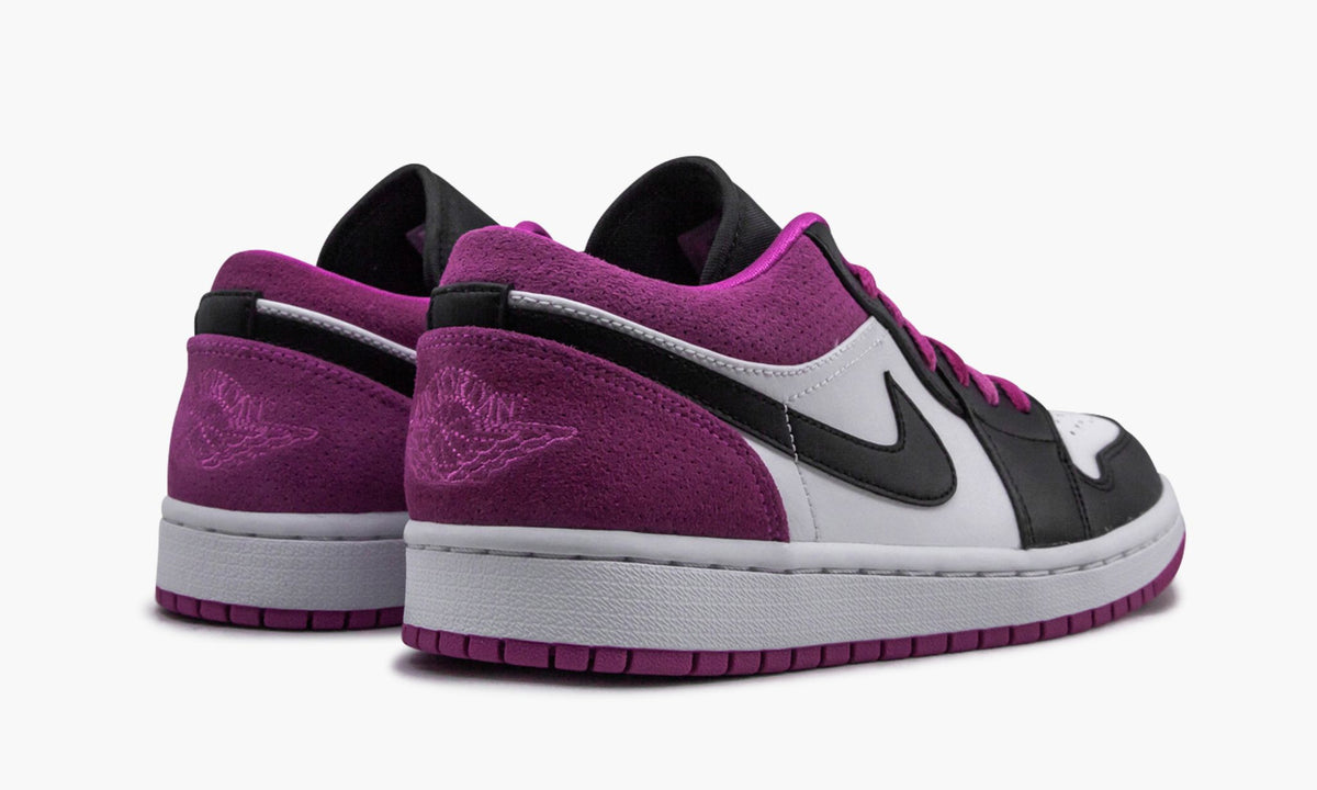 Fuchsia - Air Jordan 1 Low SE - product image from the listing.