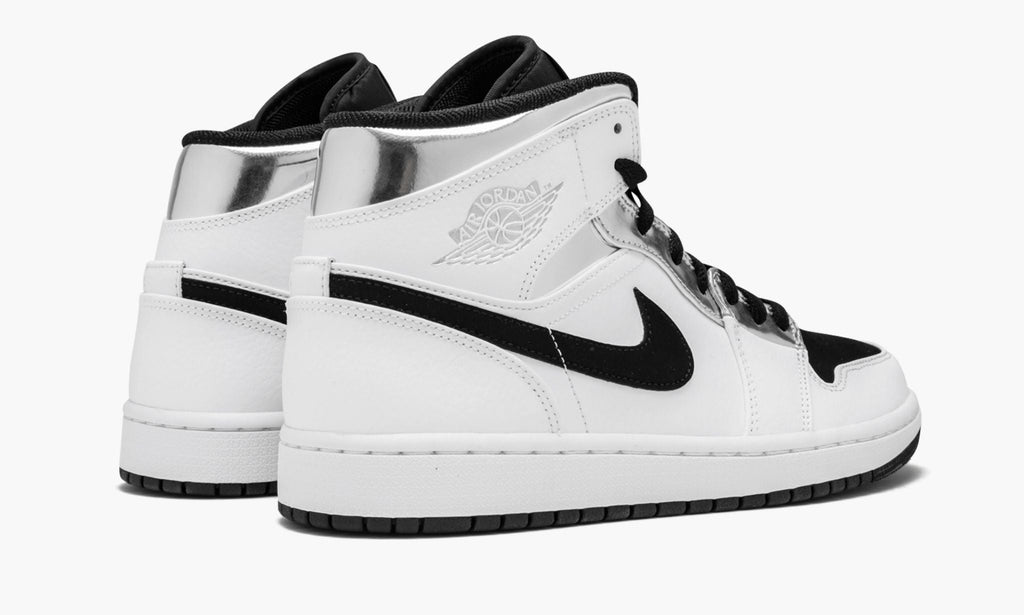"Alternate Think 16" Air Jordan 1 Mid - product image from the listing.