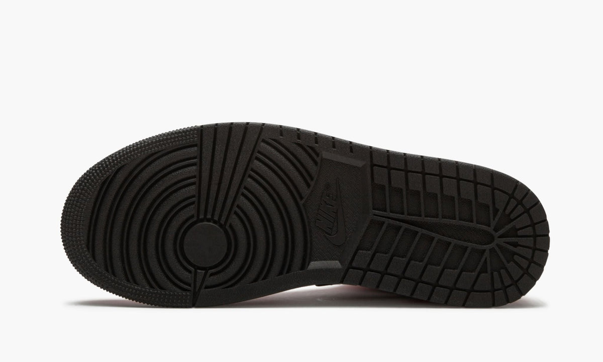 "Chicago Black Toe" Air Jordan 1 Mid - product image from the listing.