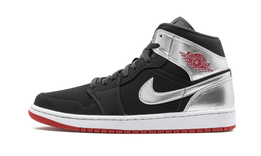 Johnny Kilroy - Air Jordan 1 Mid - product image from the listing.