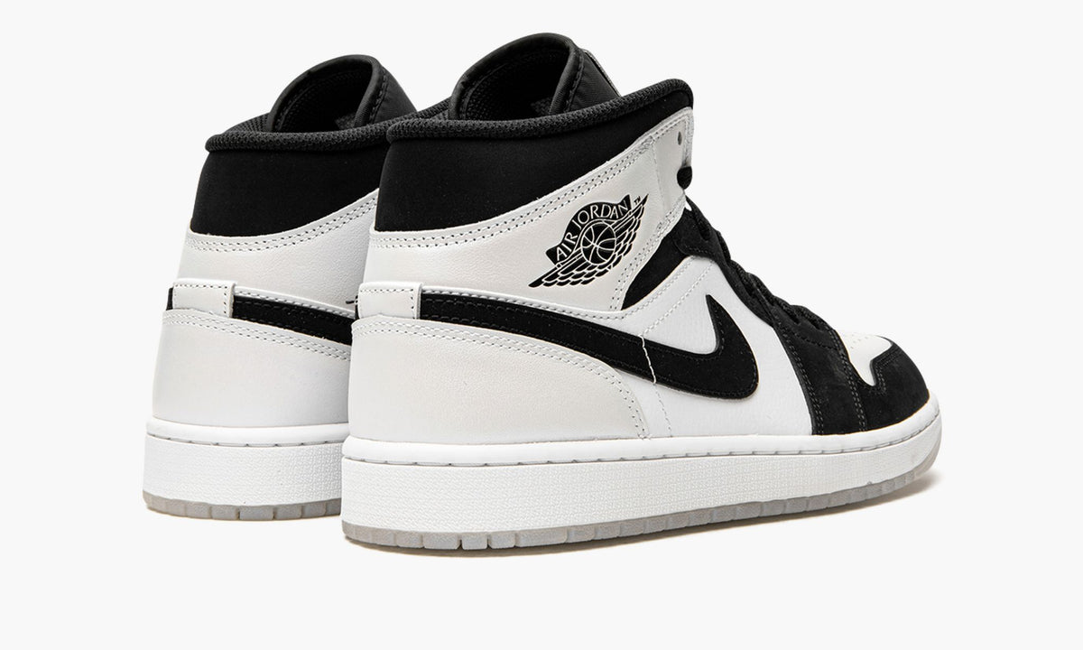 Diamond - Air Jordan 1 MID SE - product image from the listing.