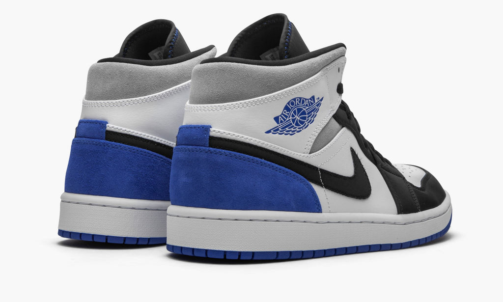 Game Royal Black Toe - Air Jordan 1 Mid SE - product image from the listing.