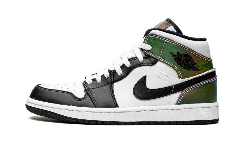 Heat Reactive - Air Jordan 1 Mid SE - product image from the listing.