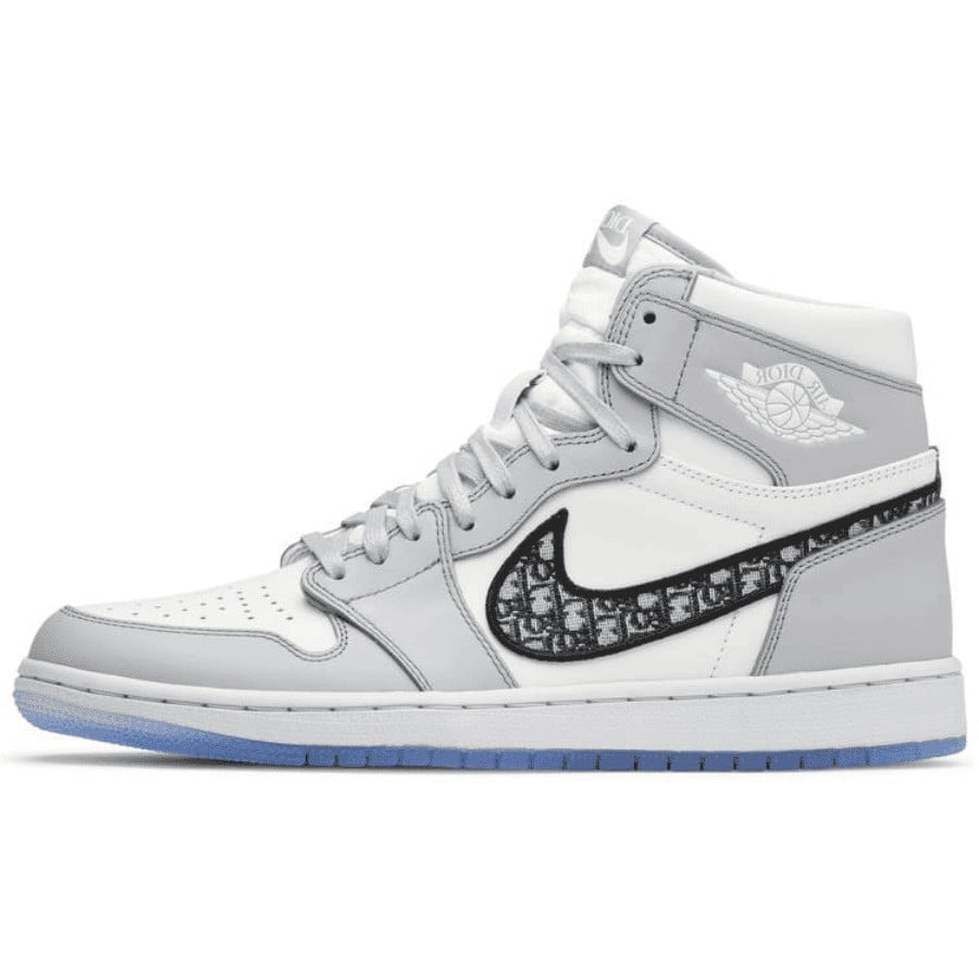 CN8607 - Air Jordan 1 Retro High - product image from the listing.