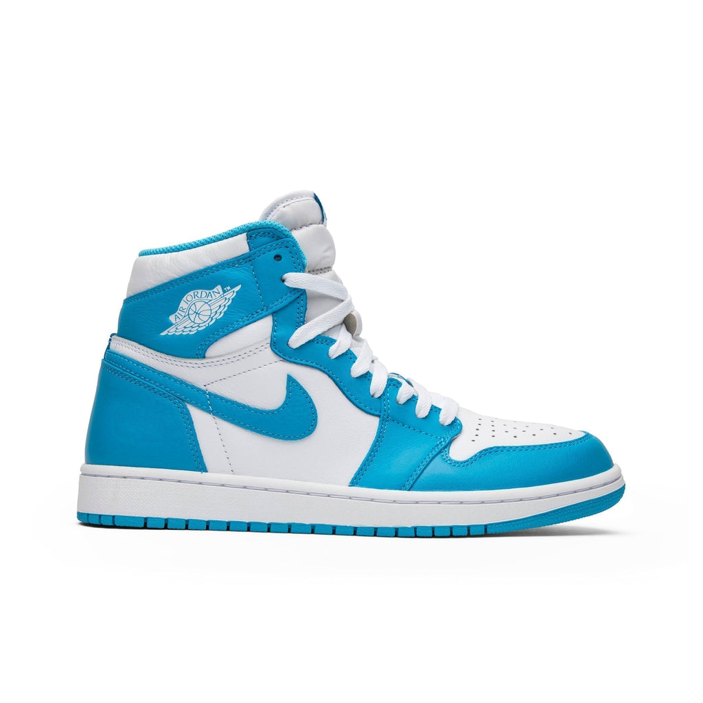 "UNC" Air Jordan 1 Retro High OG 555088-117 - product image from the listing.