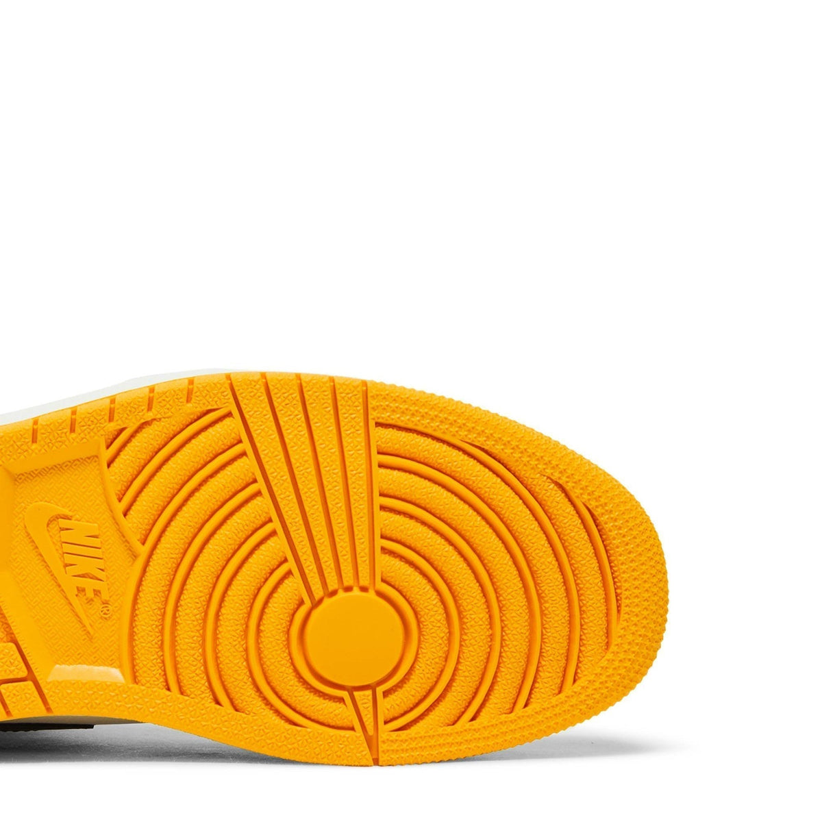 "Yellow Toe" Air Jordan 1 Retro High OG 555088-711 - product image from the listing.