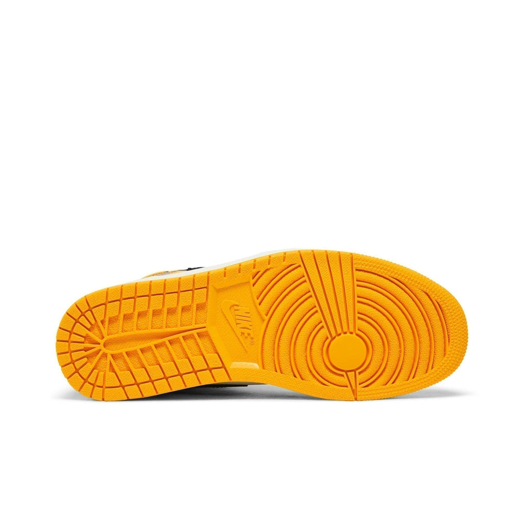 "Yellow Toe" Air Jordan 1 Retro High OG 555088-711 - product image from the listing.