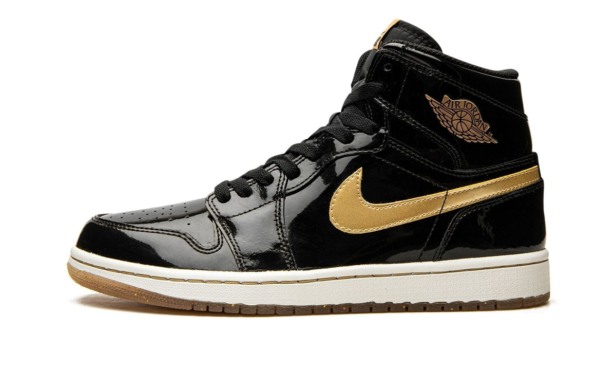 "Black/Metallic Gold" Air Jordan 1 Retro High OG - product image from the listing.