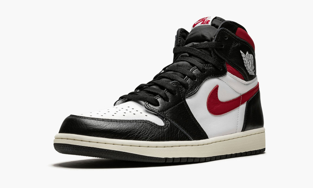 "Gym Red" Air Jordan 1 Retro High OG - product image from the listing.