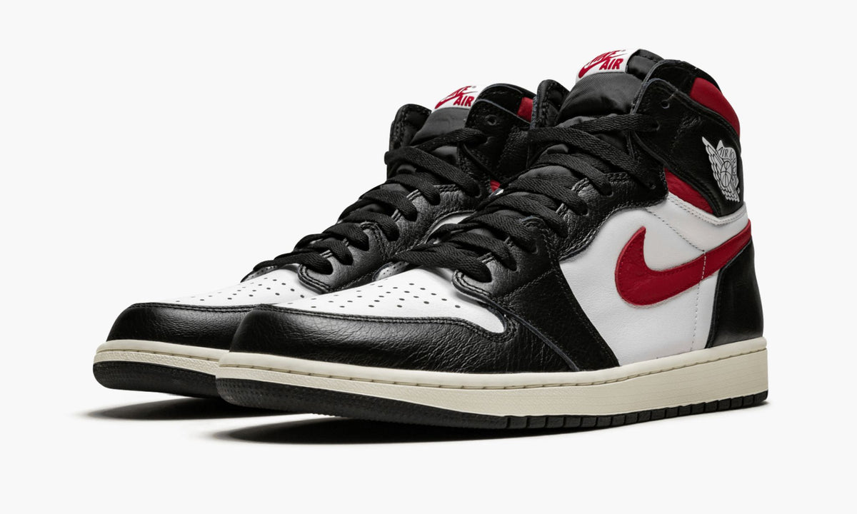 "Gym Red" Air Jordan 1 Retro High OG - product image from the listing.