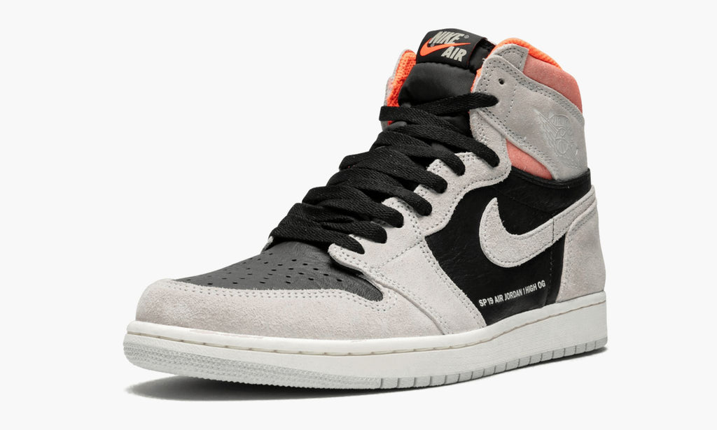 "Neutral Grey/Hyper Crimson" Air Jordan 1 Retro High OG - product image from the listing.