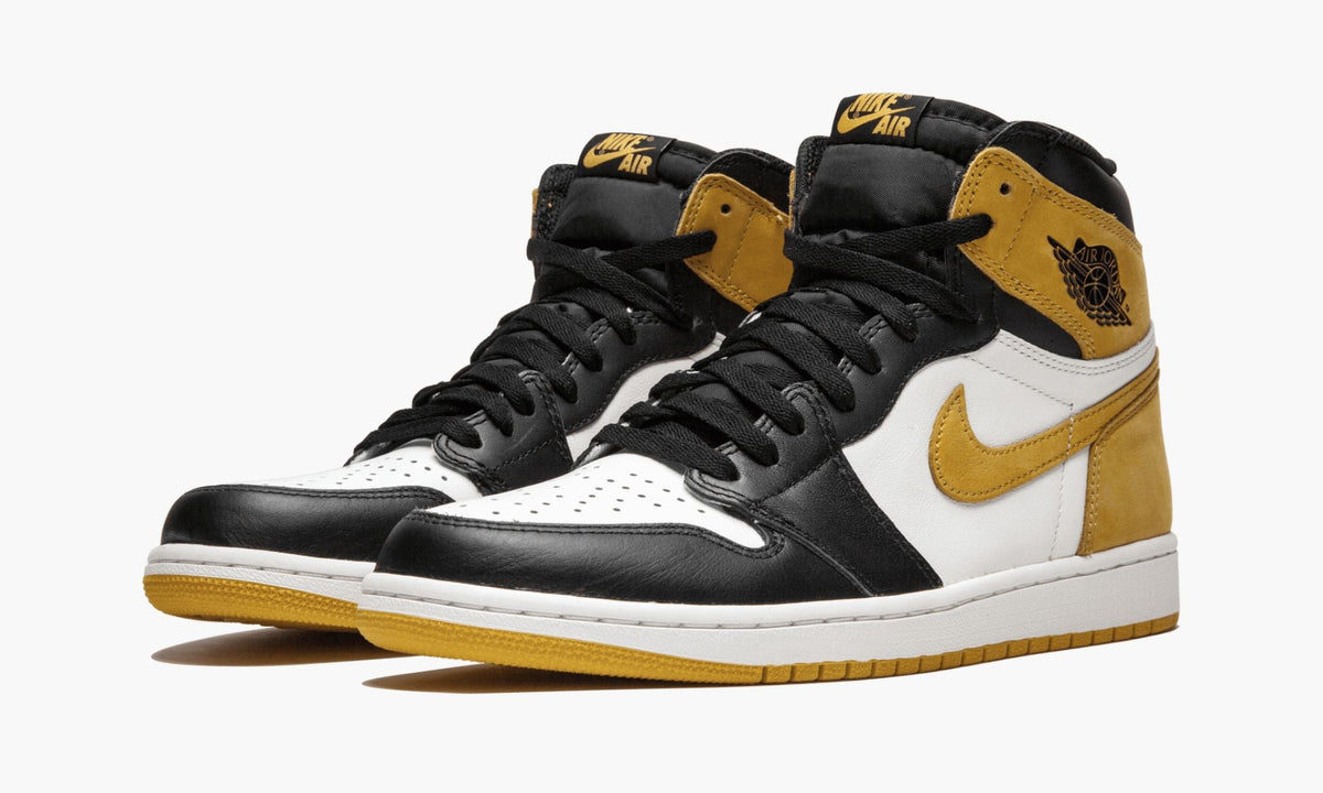 "Yellow Ochre" Air Jordan 1 Retro High OG - product image from the listing.