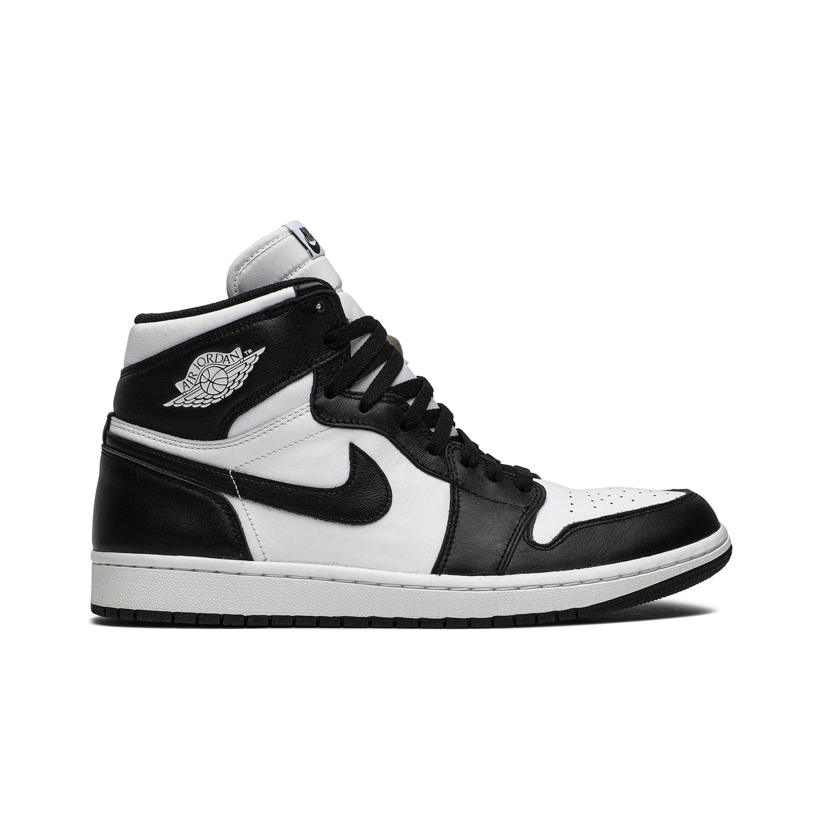 Black/White - Air Jordan 1 Retro High OG 555088-010 - product image from the listing.