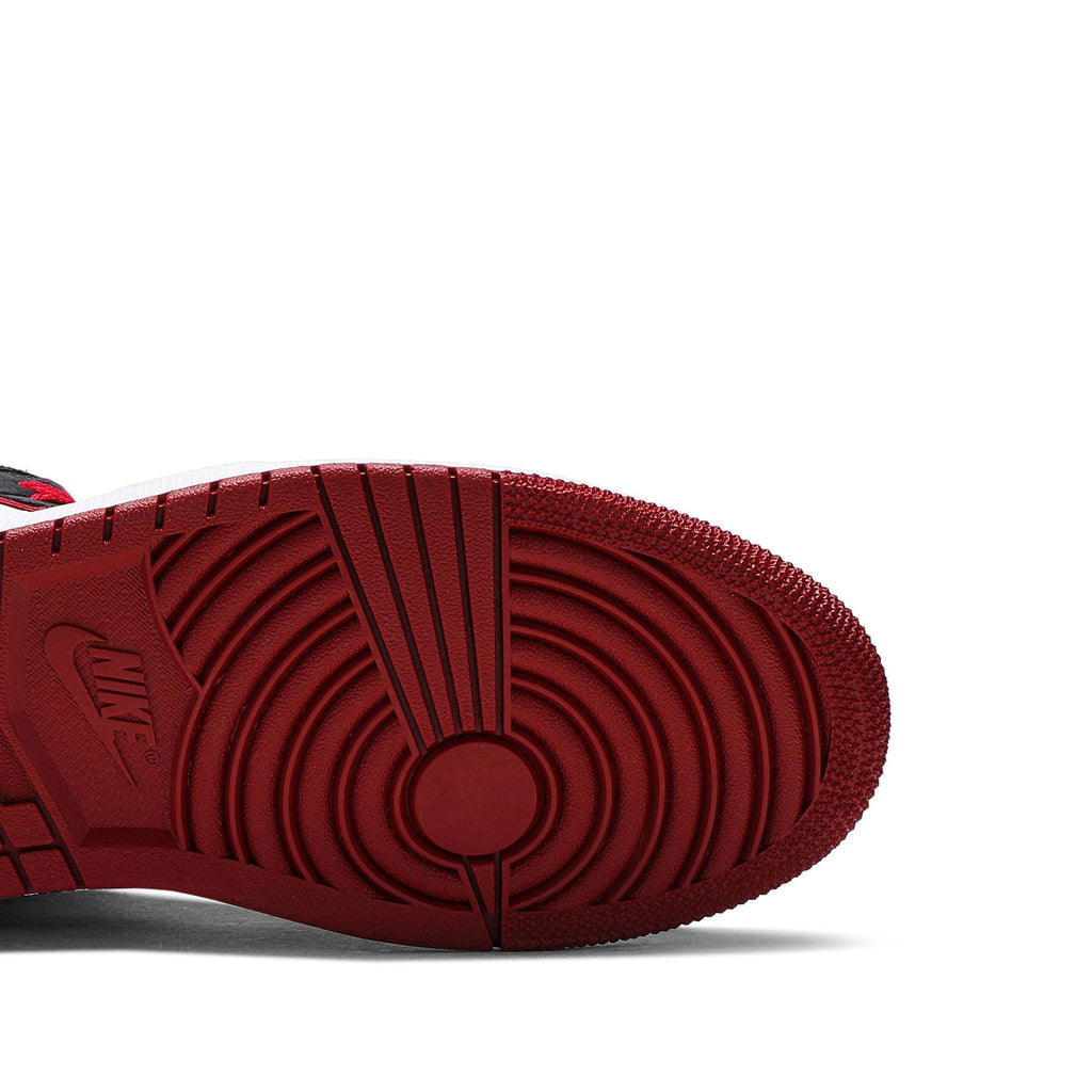 Bloodline - Air Jordan 1 Retro High OG 555088-062 - product image from the listing.