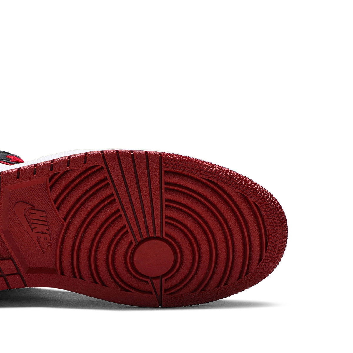 Bloodline - Air Jordan 1 Retro High OG 555088-062 - product image from the listing.