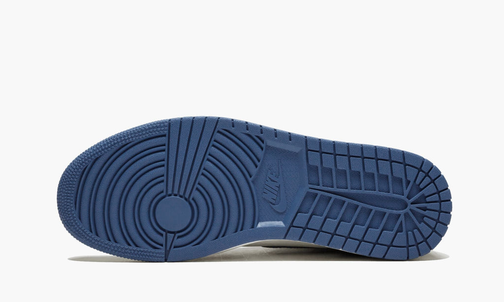 Blue Moon - Air Jordan 1 Retro High OG - product image from the listing.