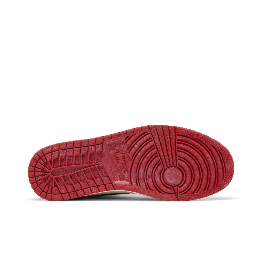 Chicago Lost & Found - Air Jordan 1 Retro High OG DZ5485-612 - product image from the listing.