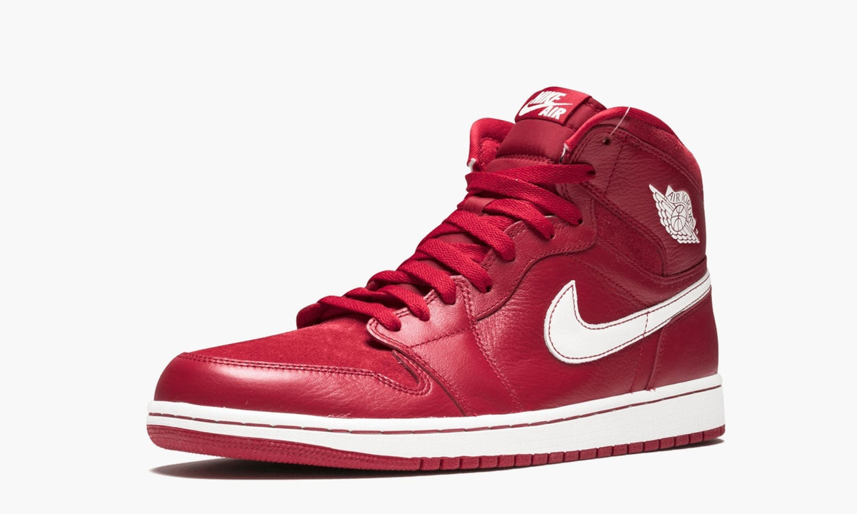 Air Jordan 1 Retro High OG Gym in Red - product image from the listing.