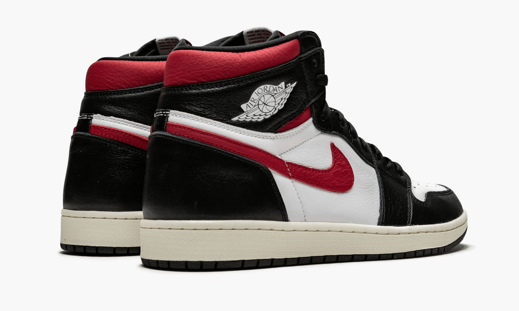 Air Jordan 1 Retro High OG Gym in Red - product image from the listing.