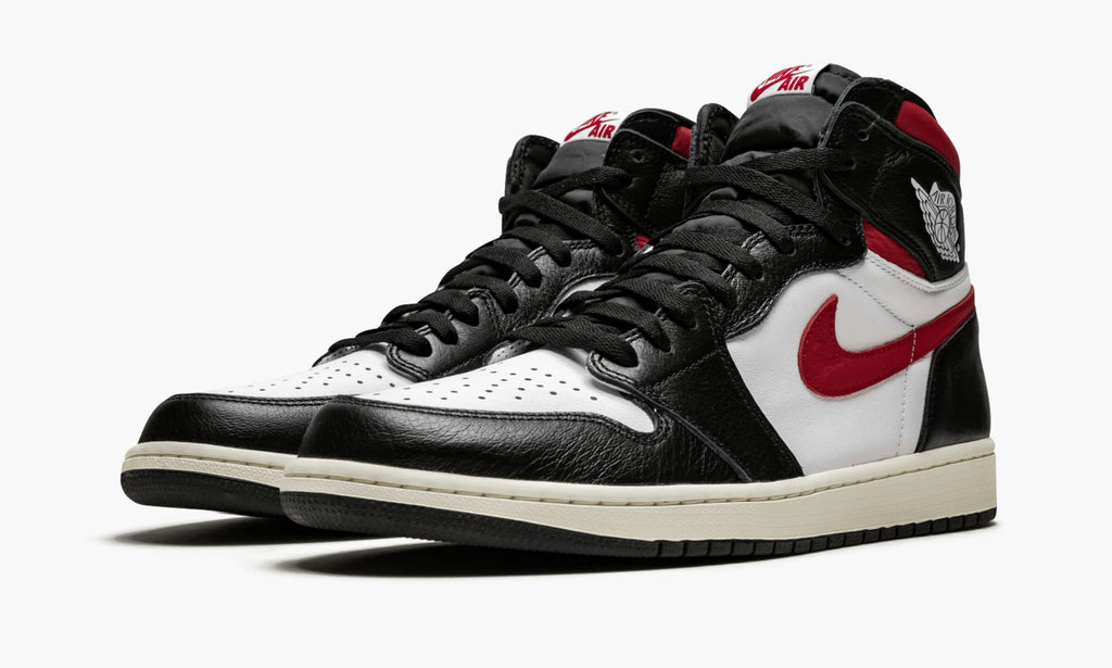 Air Jordan 1 Retro High OG Gym in Red - product image from the listing.
